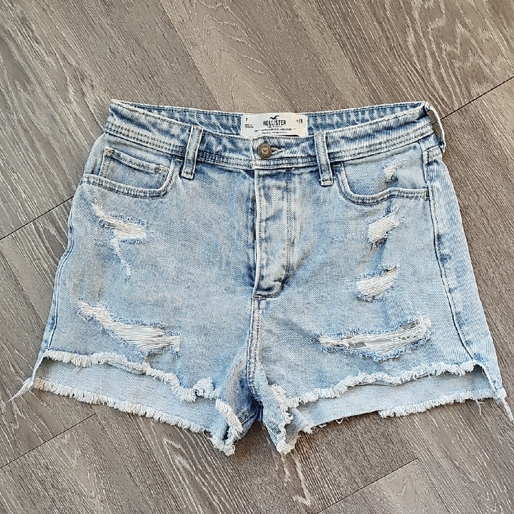 Hollister Curvy Ultra High Rise Mom Short 3" Light Blue With Vintage Stretch
